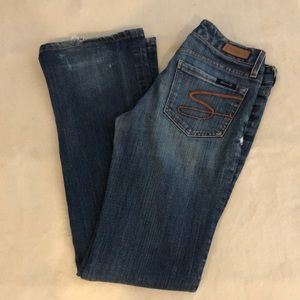 Seven7 blue jeans